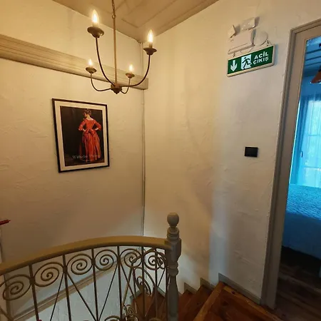 Meli Mila Spiti Milozrooms