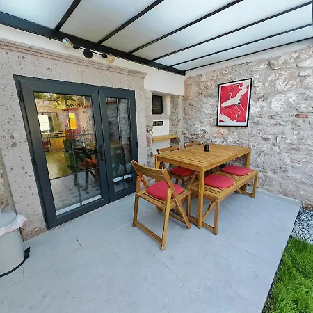 Meli Mila Spiti Milozrooms Villa Ayvalik