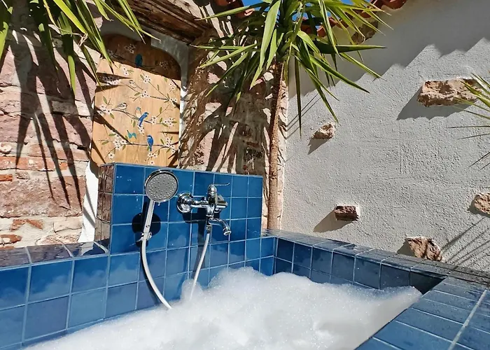 Meli Mila Spiti Milozrooms Villa Ayvalı