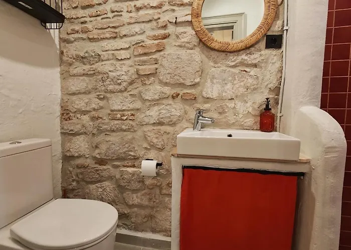 Meli Mila Spiti Milozrooms * Ayvalı