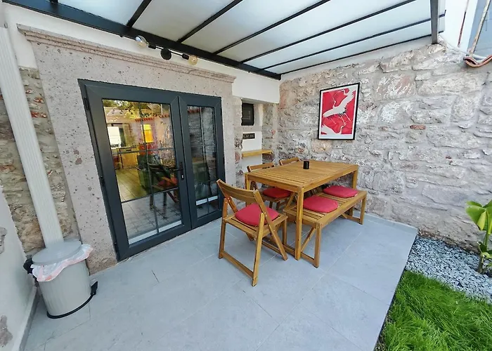 Meli Mila Spiti Milozrooms Villa Ayvalı