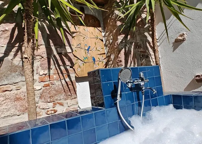 Meli Mila Spiti Milozrooms Villa *