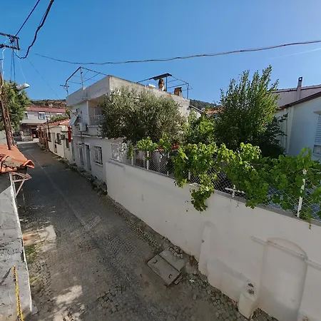 Meli Mila Spiti Milozrooms فيلة Ayvalı