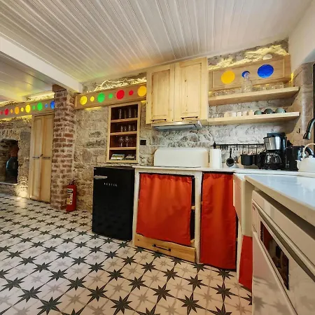 Meli Mila Spiti Milozrooms فيلة Ayvalı