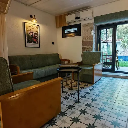 Meli Mila Spiti Milozrooms