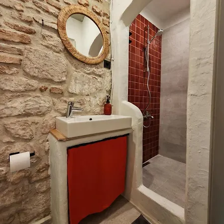 Meli Mila Spiti Milozrooms