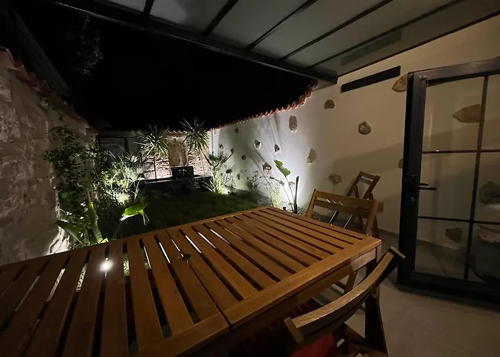 Meli Mila Spiti Milozrooms Villa *