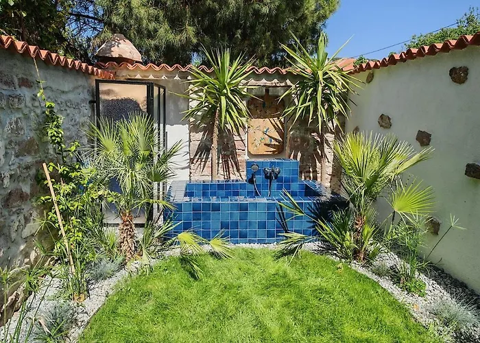 Meli Mila Spiti Milozrooms Villa *