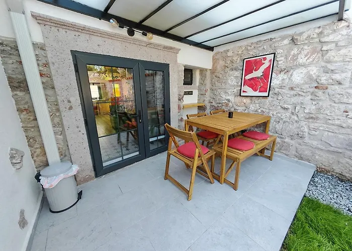 Meli Mila Spiti Milozrooms Villa *